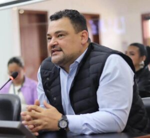 Carlos-Carreno-representante-a-la-Camara