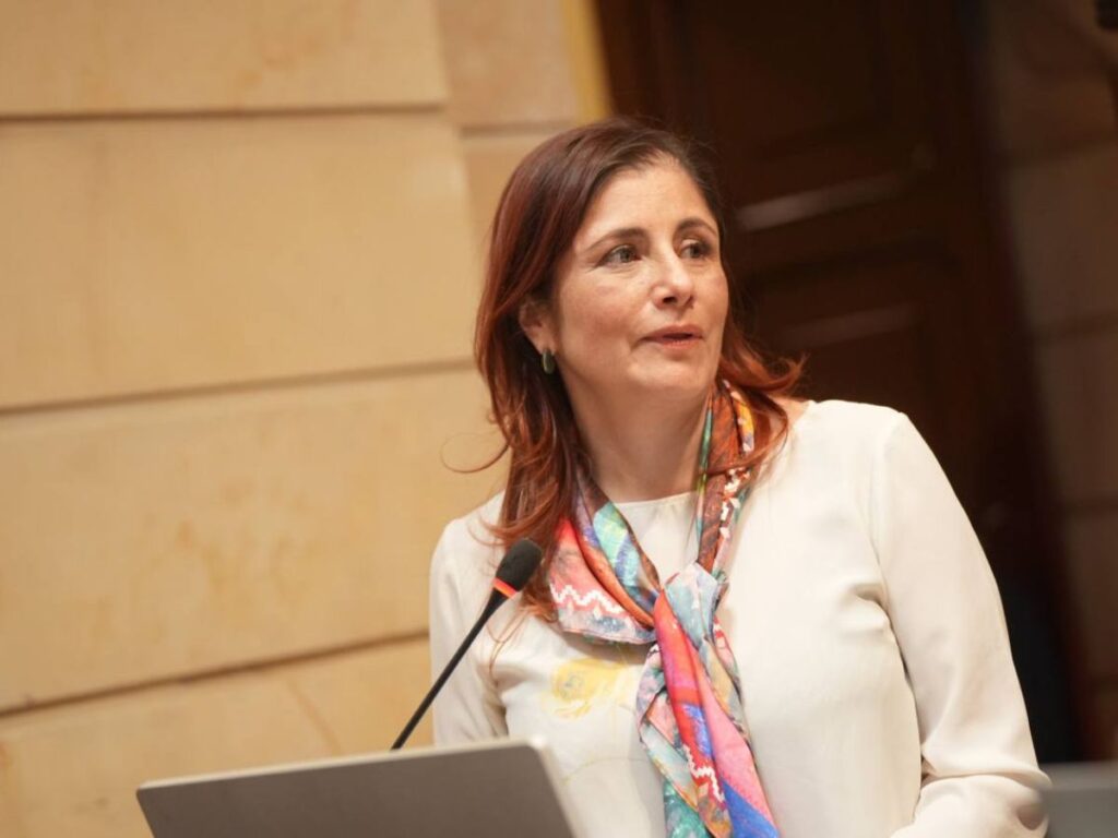 Defensora-del-Pueblo-Iris-Marin