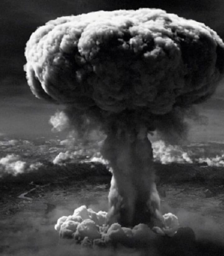 Explosión atómica en Hiroshima