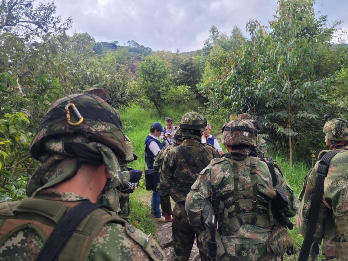 Militares liberados tras retención