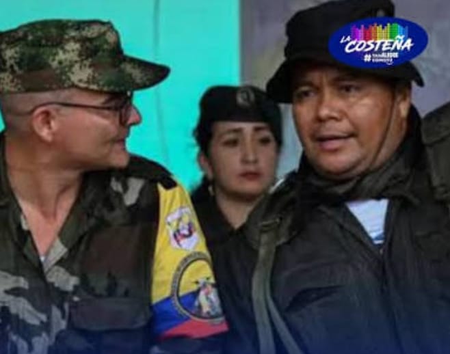 Alías Iván Mordisco y alías Calarcá