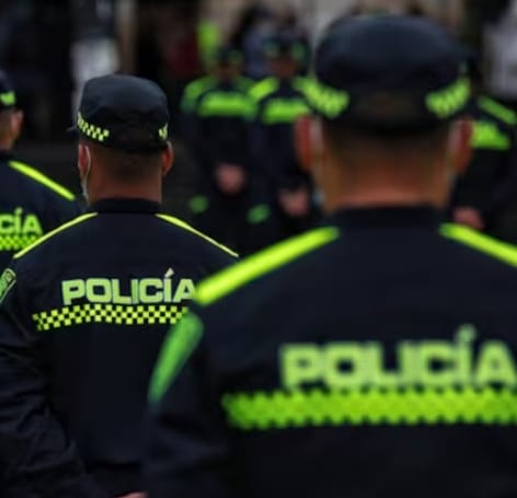 Policías