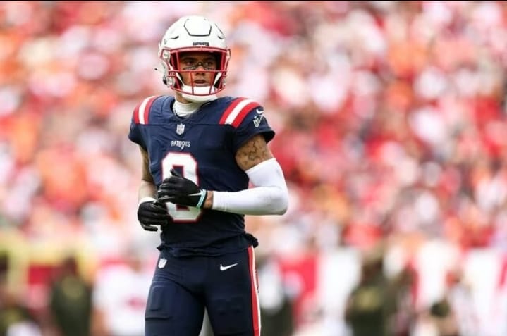 Christian González, cornerback de los New England Patriots