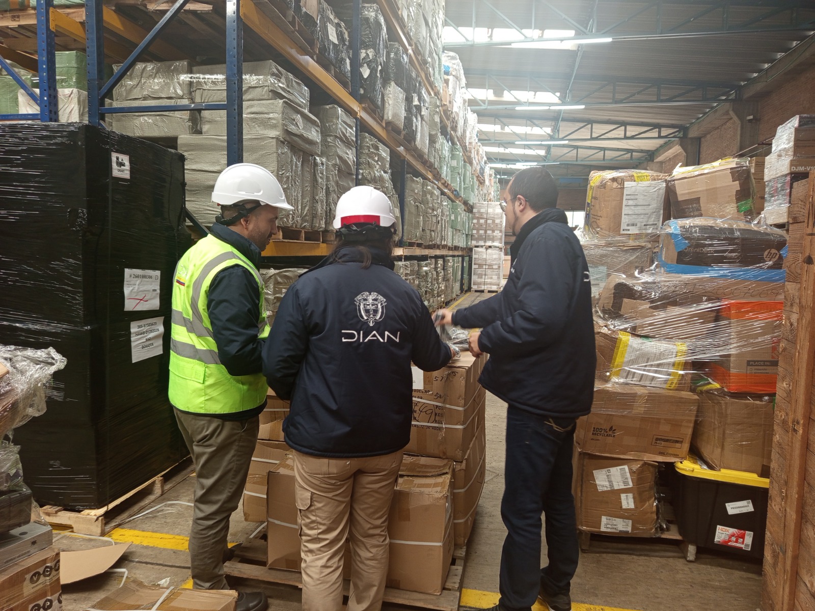 Control aduanero de DIAN