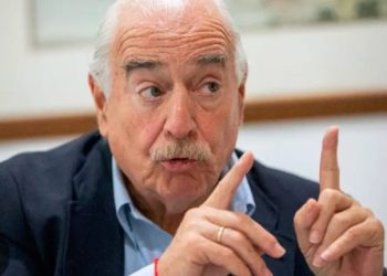 Andrés Pastrana niega vínculos con Jeffrey Epstein: “Nunca viajé en su avión”